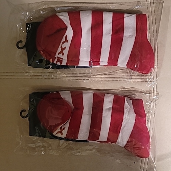 MOXY Socks, 2 Pairs in One Order - NWT - Picture 2 of 2
